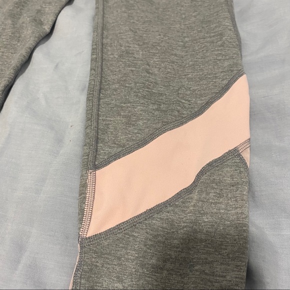 Capris Leggings - Picture 2 of 5